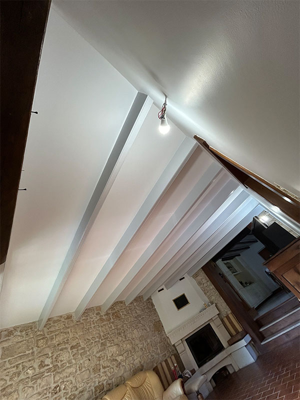 peinture de plafond et poutres